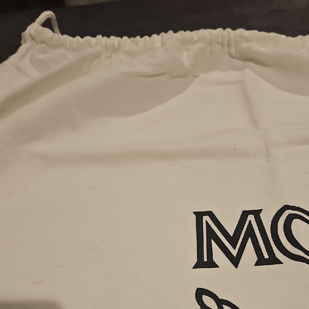 MCM Ivory Dust Bag with Black Logo - Picture 3 of 4
